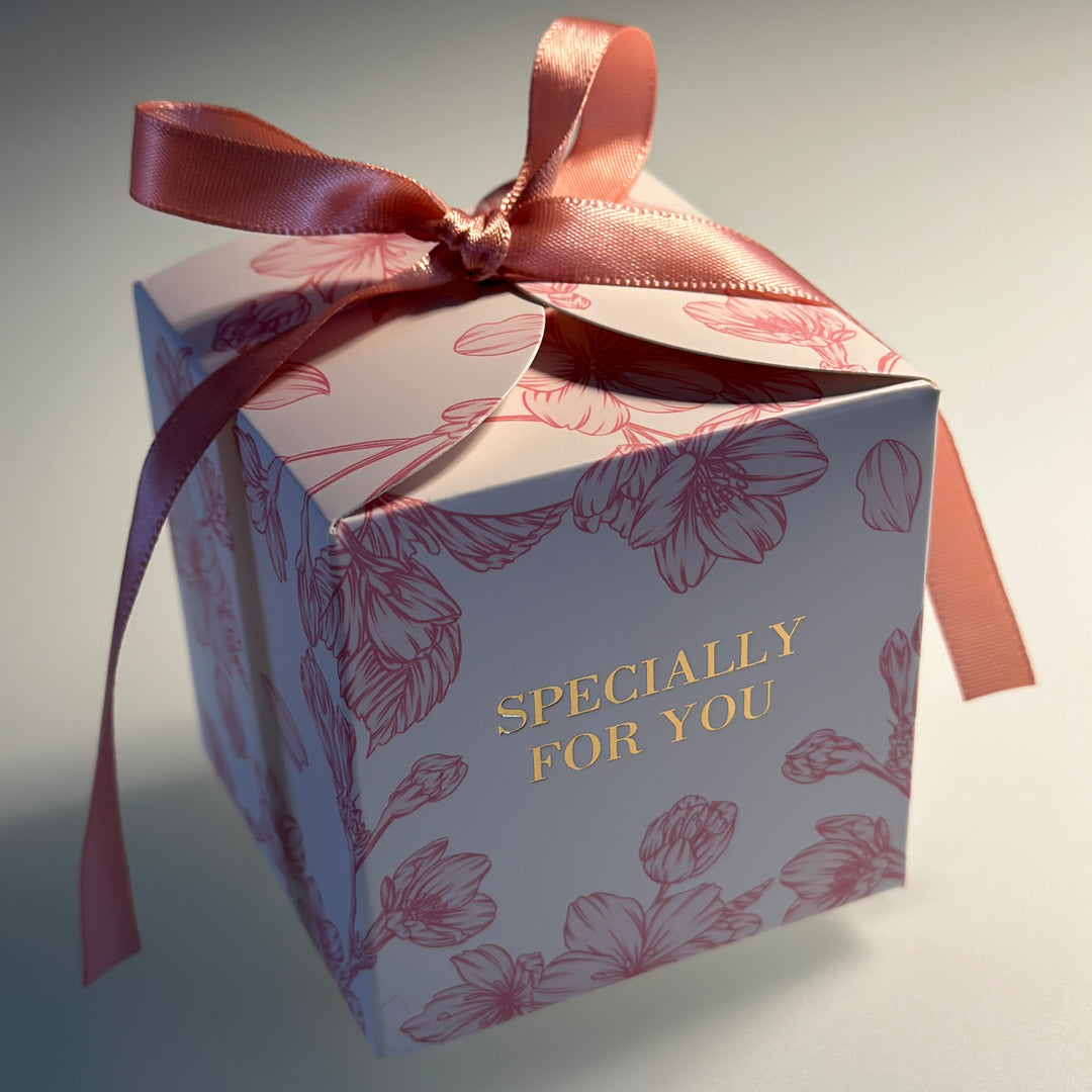 Geschenkverpackung in zartem Pastellton